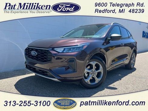 Certified 2023 Ford Escape ST-Line w/ Tech Pack #1 AWD/4WD image 1