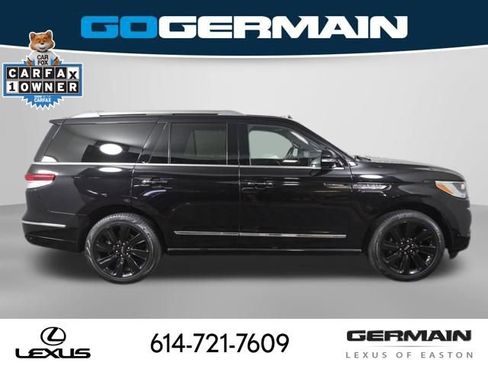 Used 2024 Lincoln Navigator Reserve AWD/4WD image 7