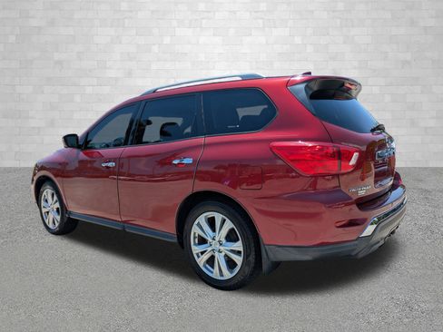 Used 2019 Nissan Pathfinder SL w/ SL Premium Package AWD/4WD image 4