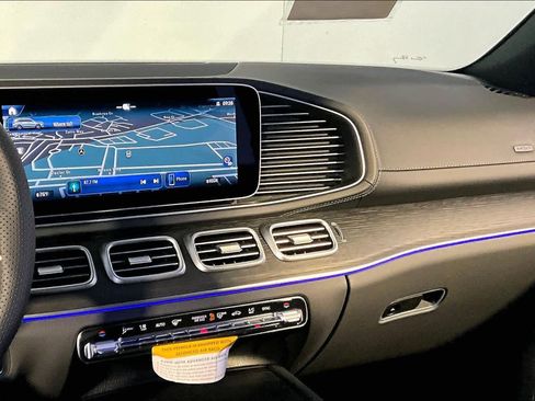 New 2026 Mercedes-Benz GLS 450 4MATIC image 8