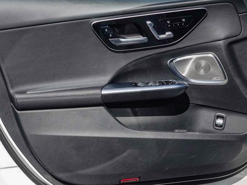 Used 2023 Mercedes-Benz C 300 Sedan image 19