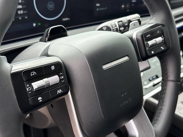 Used 2025 Hyundai Santa Fe Limited FWD image 29