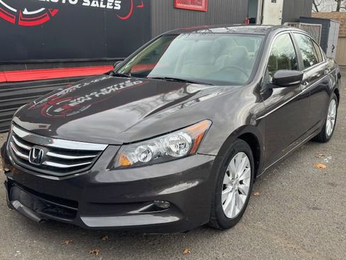 Used 2012 Honda Accord LX image 2