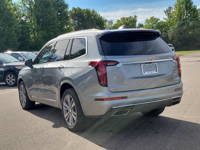 Used 2025 Cadillac XT6 Premium Luxury AWD/4WD image 5