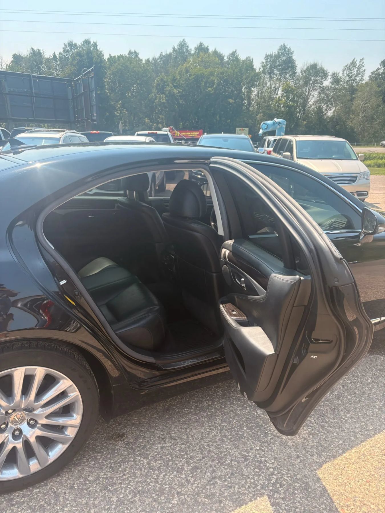 Used 2013 Lexus LS 460 AWD w/ Comfort Pkg image 50