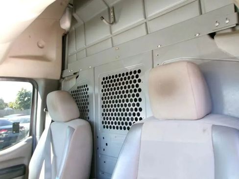 Used 2013 Nissan NV 2500 SV w/ Technology Pkg RWD image 10