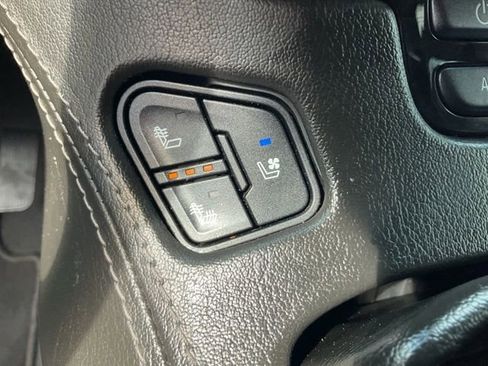 Used 2019 Chevrolet Tahoe Premier image 21