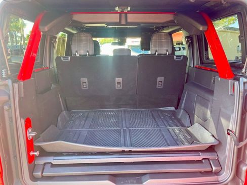 Used 2024 Ford Bronco Heritage Edition image 5