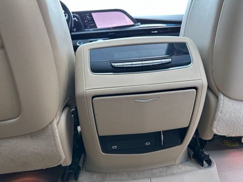Used 2023 Cadillac Escalade Premium Luxury w/ LPO, Illumination Package RWD image 31