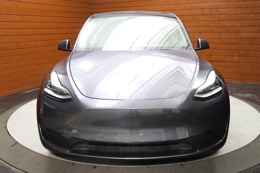 Used 2023 Tesla Model Y Long Range AWD/4WD image 2