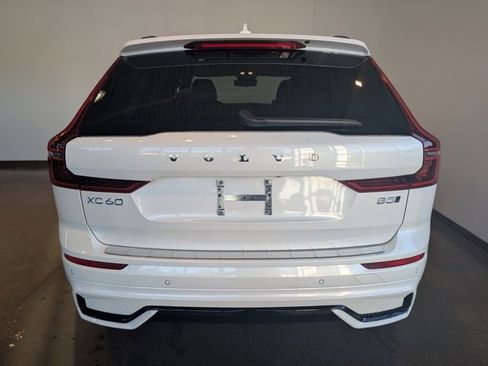 New 2026 Volvo XC60 B5 Ultra w/ Protection Package Premier image 4