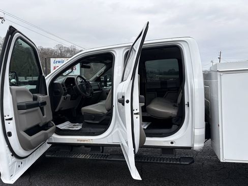 Used 2020 Ford F550 4x4 Crew Cab Super Duty image 15