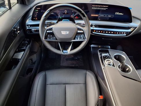 Used 2026 Cadillac Lyriq Sport image 11