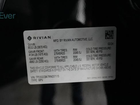 Used 2024 Rivian R1S Adventure AWD/4WD image 31