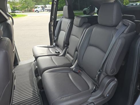 Used 2021 Honda Odyssey EX-L image 15