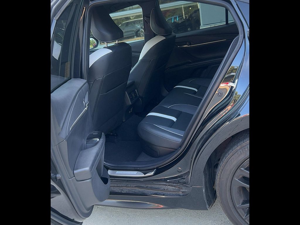 Certified 2025 Toyota Camry SE FWD image 12