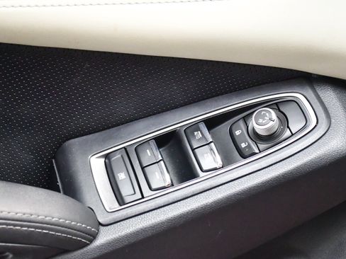 Used 2022 Subaru Ascent Limited w/ Technology Package image 34