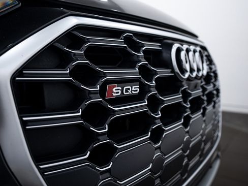 Certified 2022 Audi SQ5 Premium Plus image 22