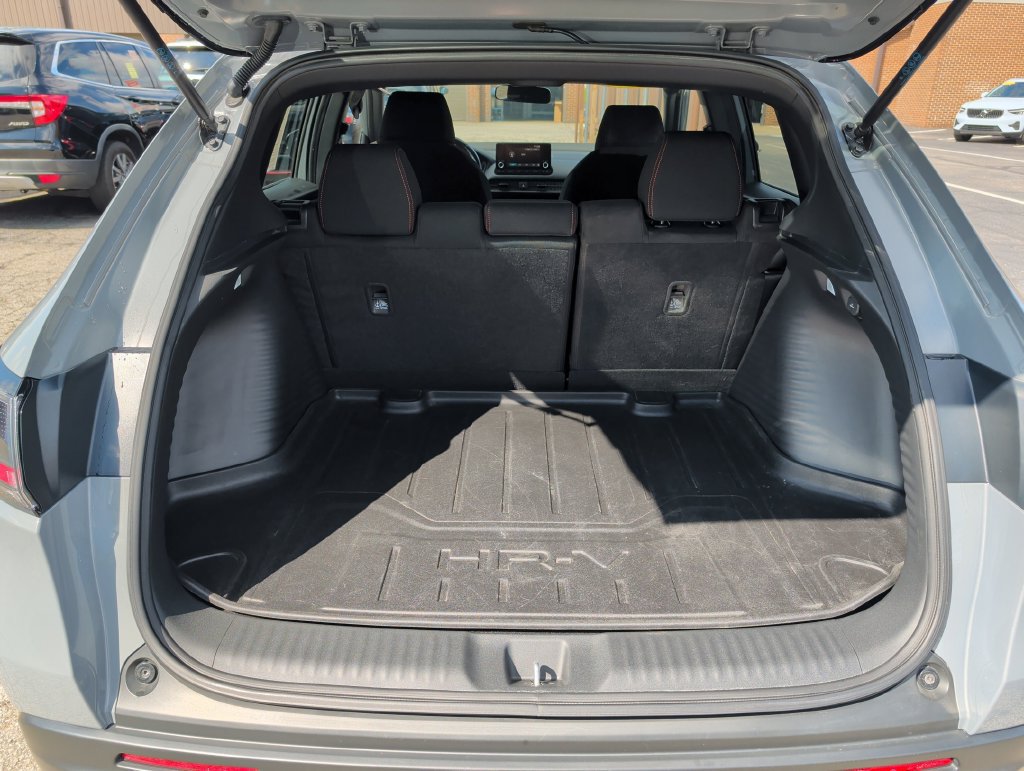 Used 2024 Honda HR-V Sport image 27