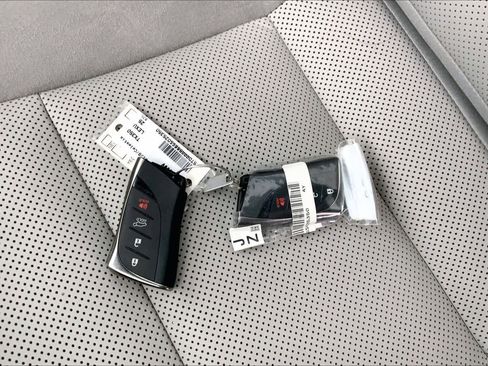 Certified 2025 Lexus TX 350 Luxury image 14