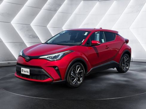 Used 2021 Toyota C-HR Limited FWD image 1