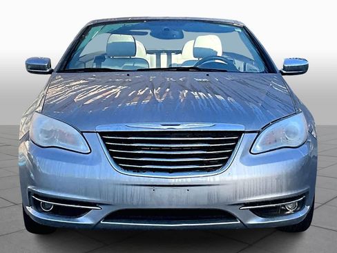 Used 2013 Chrysler 200 Limited image 3