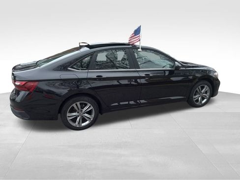 Used 2024 Volkswagen Jetta SE image 25