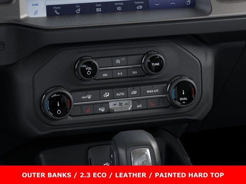 New 2025 Ford Bronco Outer Banks image 16