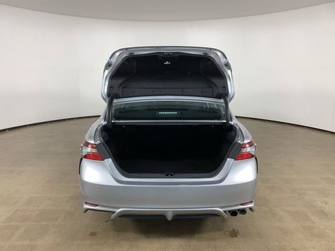 Used 2024 Toyota Camry SE image 12