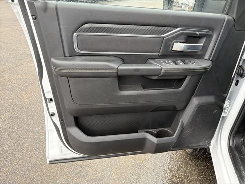 Used 2025 RAM 3500 Big Horn AWD/4WD image 12
