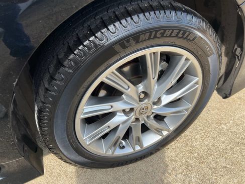 Used 2012 Toyota Camry SE image 32