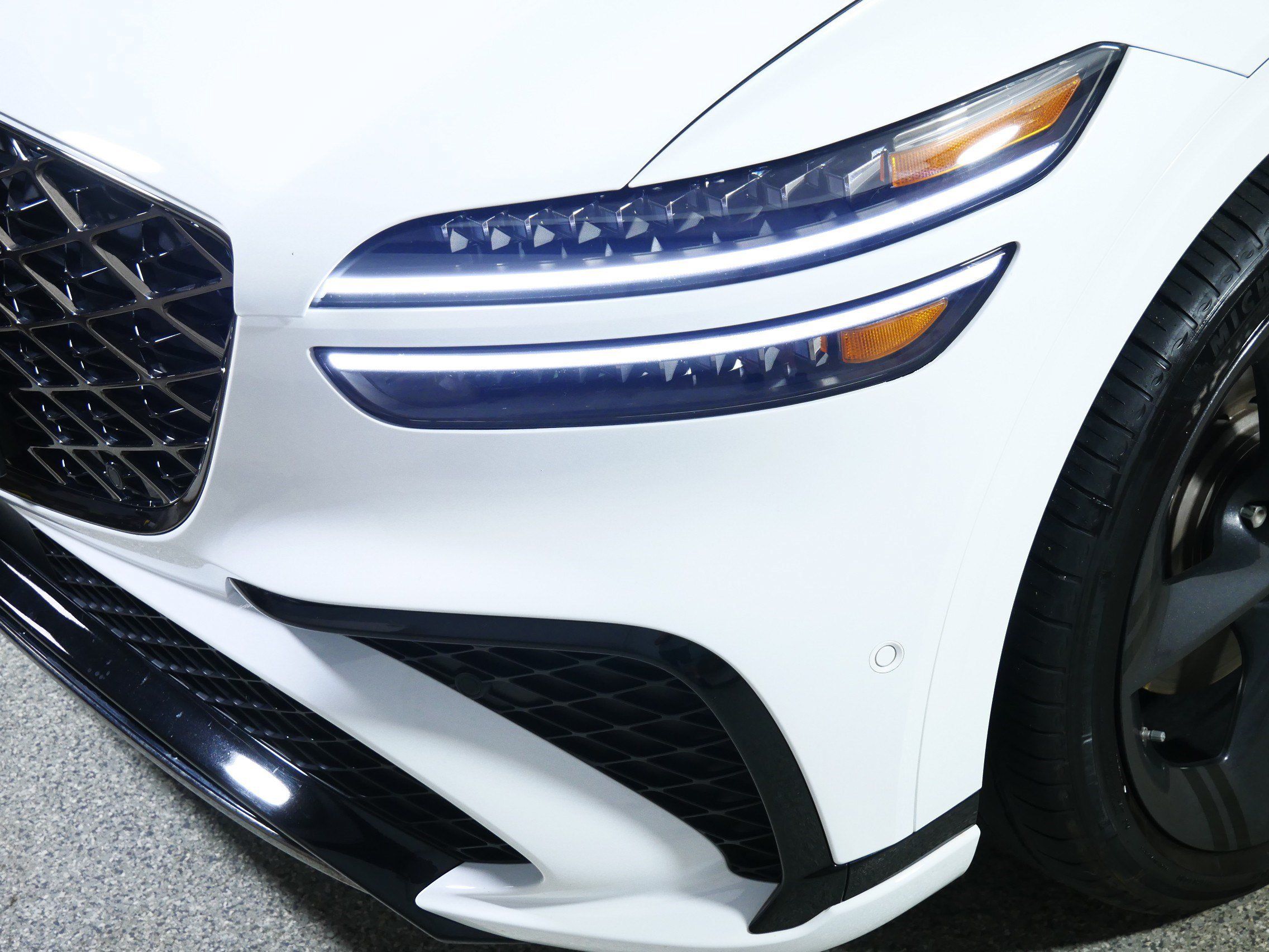 Certified 2026 Genesis GV70 3.5T Sport Prestige AWD/4WD image 16