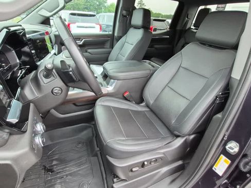Used 2023 GMC Sierra 1500 SLT w/ SLT Premium Package AWD/4WD image 12