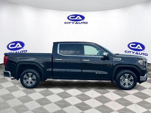 Used 2025 GMC Sierra 1500 SLT RWD image 2