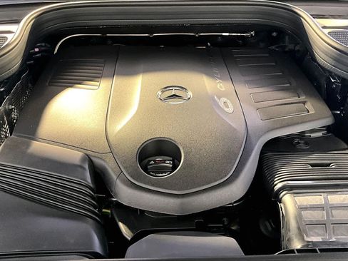 New 2026 Mercedes-Benz GLS 450 4MATIC image 14