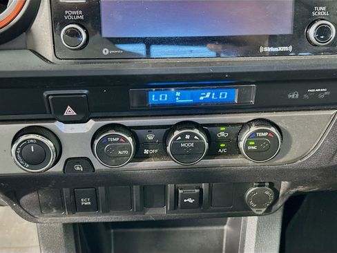 Used 2023 Toyota Tacoma SR AWD/4WD image 15