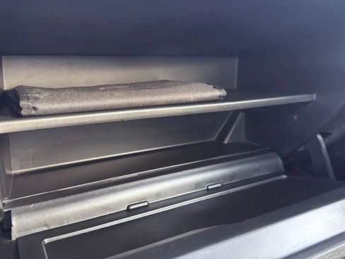 Used 2020 Ford Fusion SE image 35