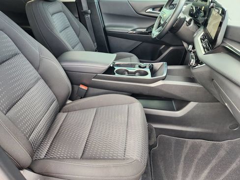Used 2026 Chevrolet Equinox LT FWD image 14