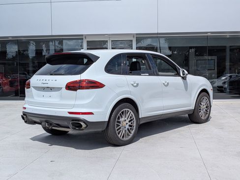 Used 2017 Porsche Cayenne Platinum Edition AWD/4WD image 9