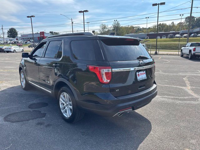 Used 2018 Ford Explorer XLT FWD image 6