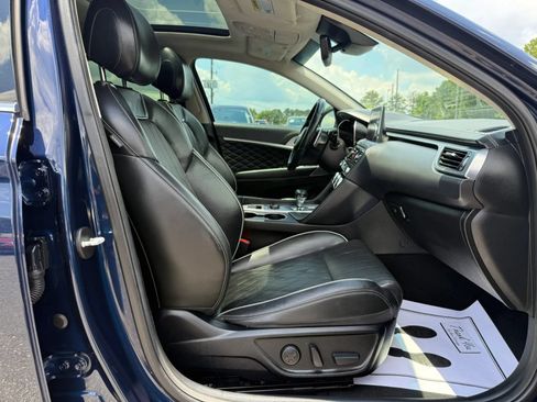 Used 2019 Genesis G70 2.0T Advanced w/ Prestige Package AWD/4WD image 14