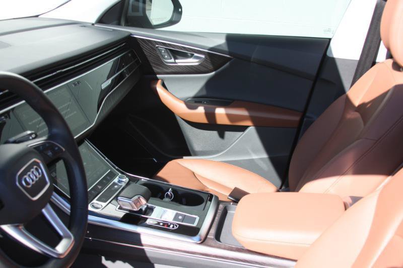 Used 2022 Audi Q8 Premium Plus w/ Premium Plus Package AWD/4WD image 31