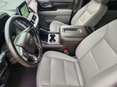 Used 2024 Chevrolet Tahoe Z71 w/ Z71 Off-Road Package AWD/4WD image 13