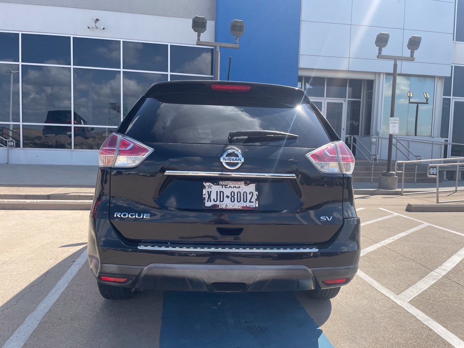Used 2016 Nissan Rogue SV FWD image 40