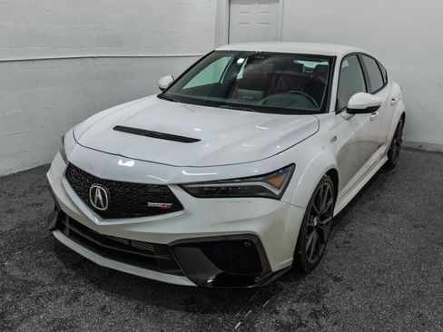 Used 2025 Acura Integra Type S image 4