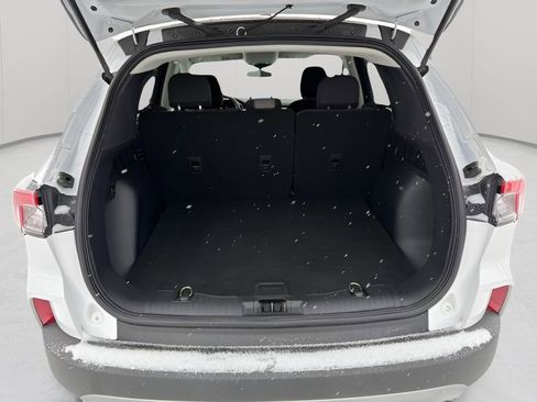 Used 2022 Ford Escape SE image 16