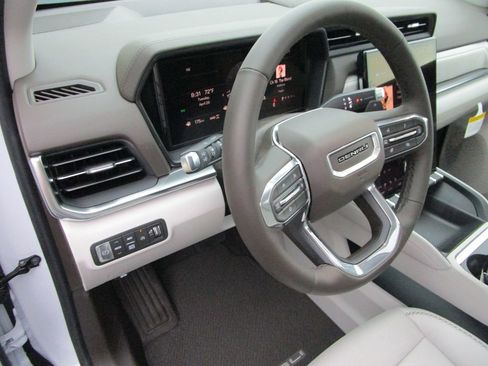 New 2026 GMC Terrain Denali AWD/4WD image 28