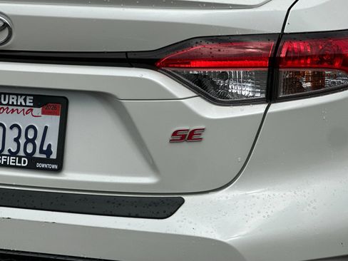 Used 2020 Toyota Corolla SE image 24