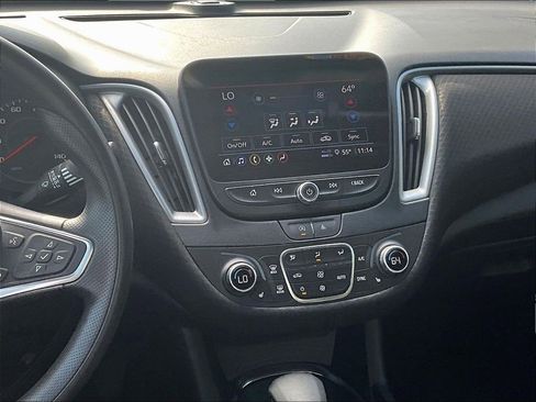 Used 2024 Chevrolet Malibu LT FWD image 11
