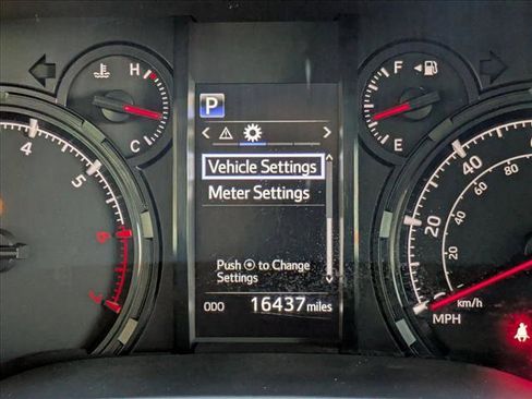 Used 2024 Toyota 4Runner SR5 image 11